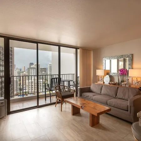 Block To Beach! Waikiki Banyan 21St Floor Deluxe Ocean View
